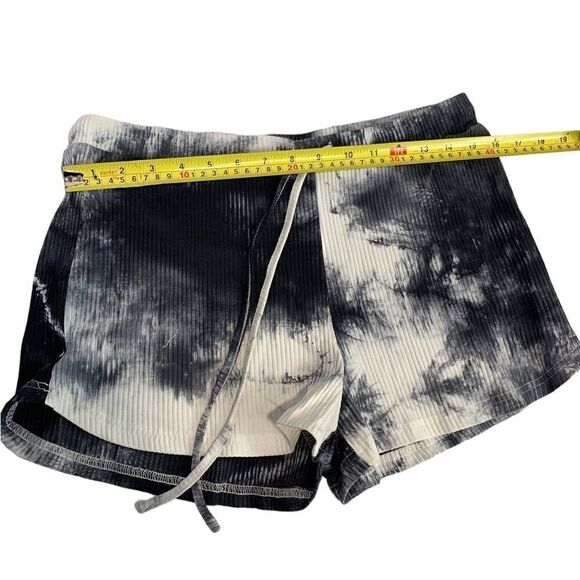 𝅺TWO Piece Tie Dyed Outfit - Picture 6 of 8